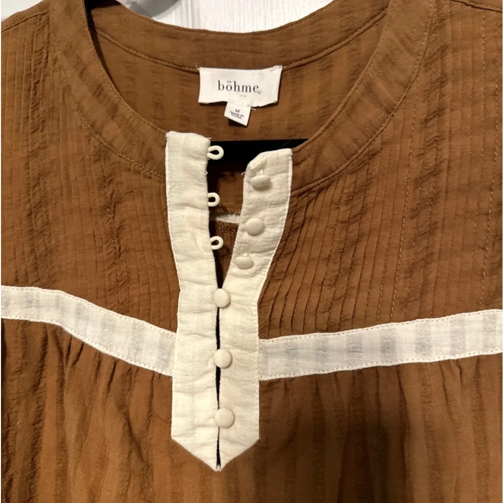 Bohme M Button Neck Pintuck Brown Cream  Cotton Flutter Sleeve Boho Blouse - Picture 2 of 5